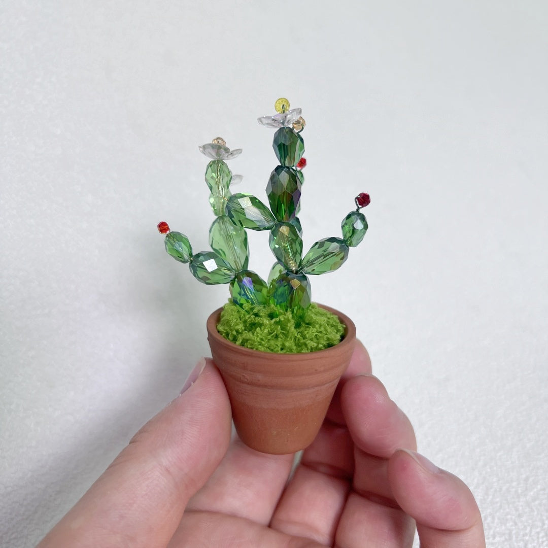 002-Beaded Plant Magnets for Fridge,Mini Succulent Plant Making and DIY Crafts Refrigerator Magnet,Cute Funny Creative Aesthetic Vase Magnets Fridge Kit